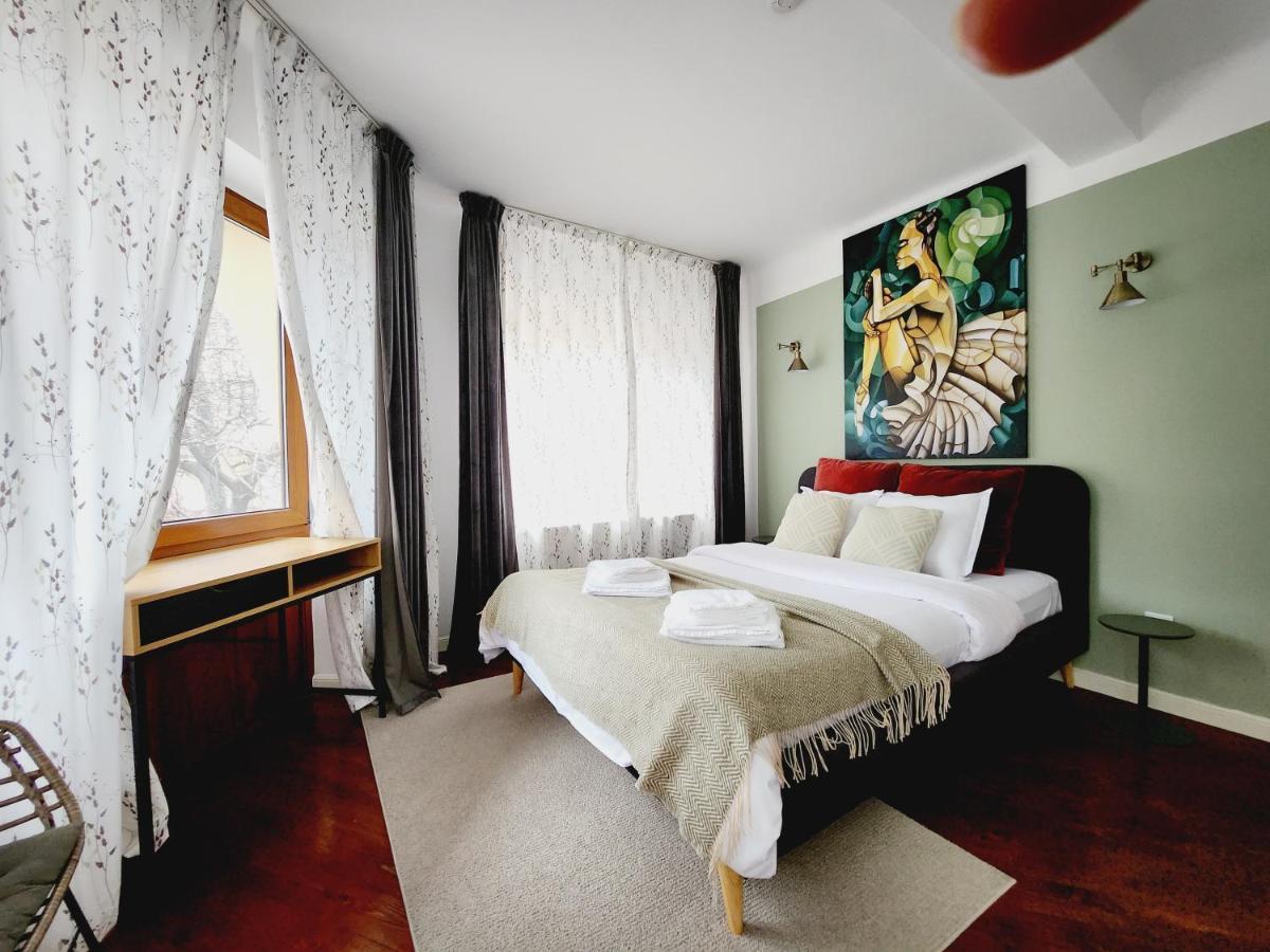 Apartament The-point Lovely In Center Of